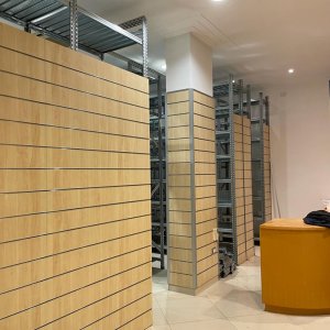 Arredo negozio pannelli dogati - realizzazioni Rescaff